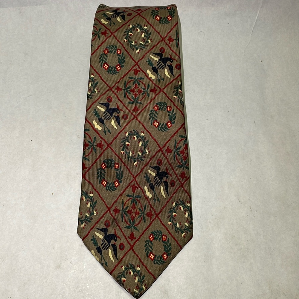 Henry Grethel for Bloomingdale’s Holiday Necktie Silk Taupe Red Green Blue 56”